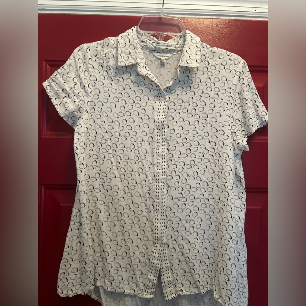 Max Studio Blouse Size Medium